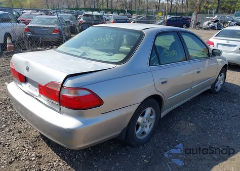 1998 Honda Accord Ex V6 from USA, damaged, VIN 1HGCG1650WA031304